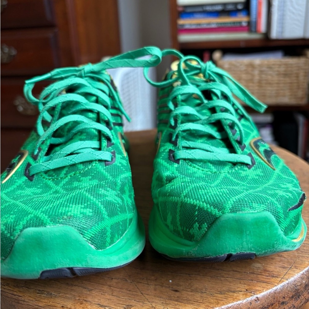 RARE Saucony Kinvara 12 Shamrock Shoe Women’s Size 9 Green